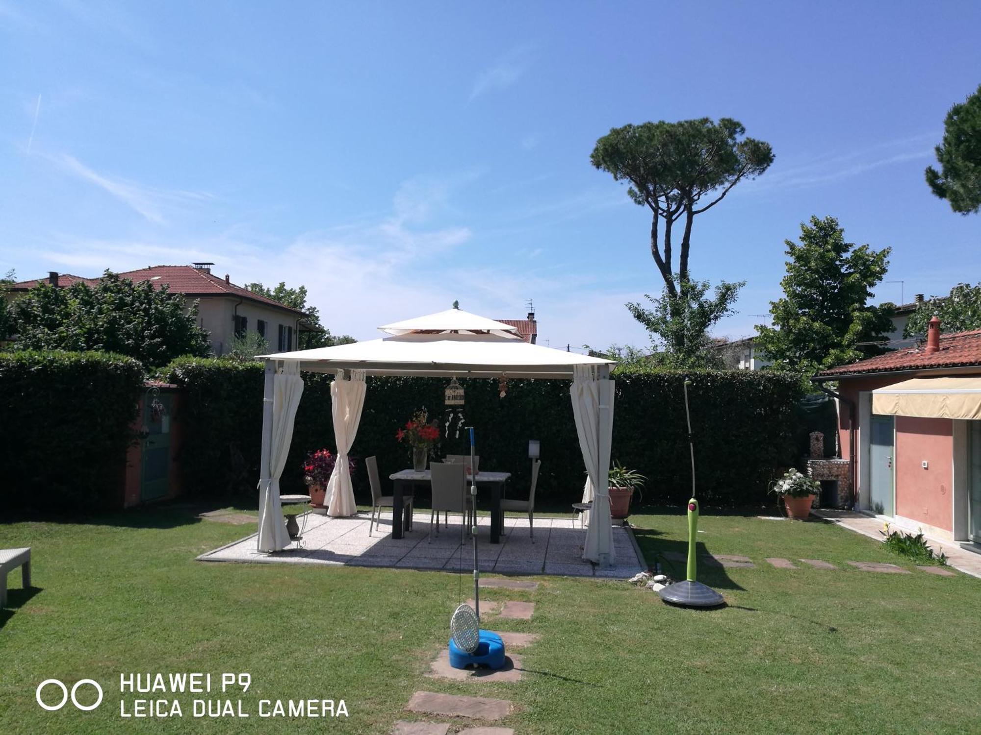 Giusy Bed And Breakfast Marina Di Carrara Eksteriør bilde