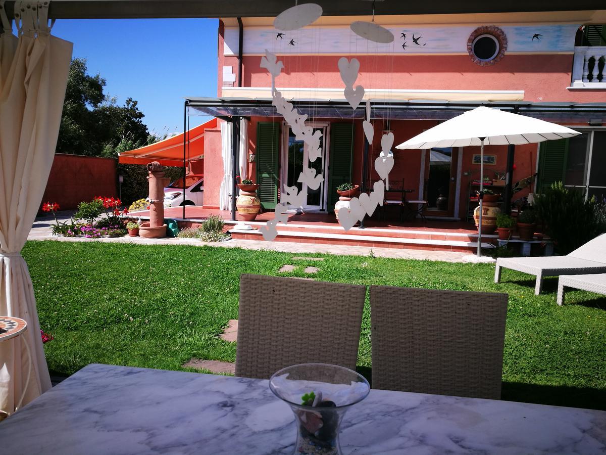 Giusy Bed And Breakfast Marina Di Carrara Eksteriør bilde