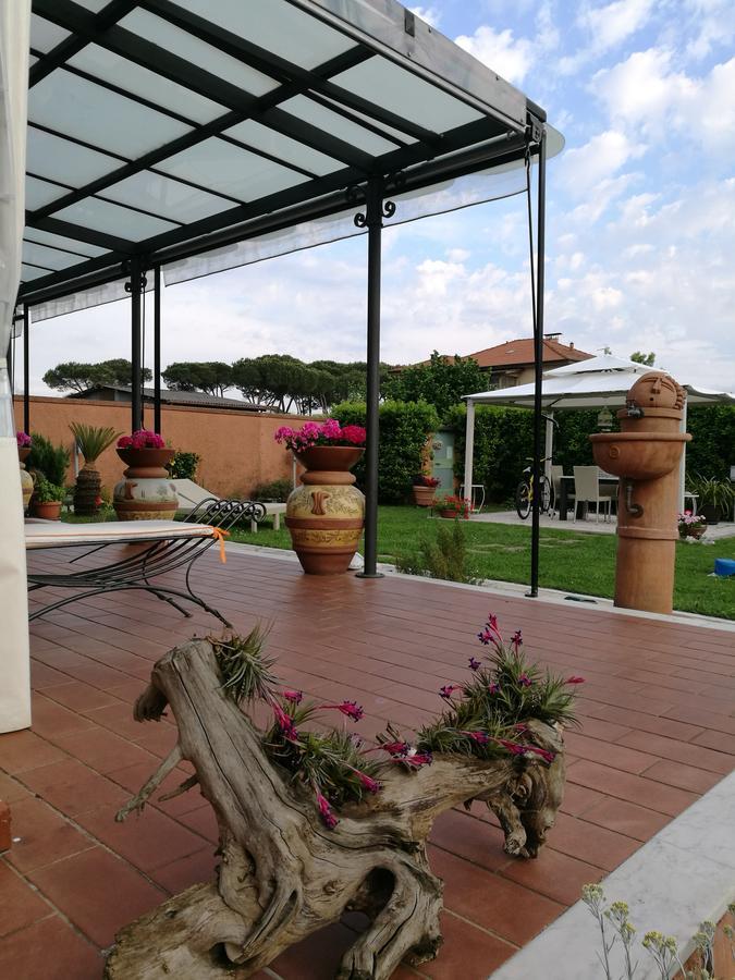 Giusy Bed And Breakfast Marina Di Carrara Eksteriør bilde