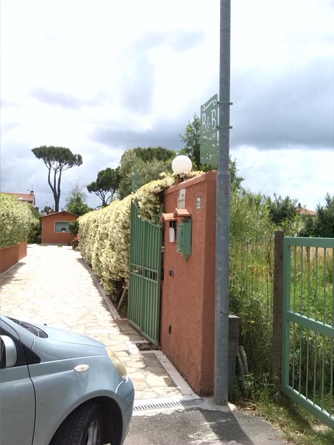 Giusy Bed And Breakfast Marina Di Carrara Eksteriør bilde
