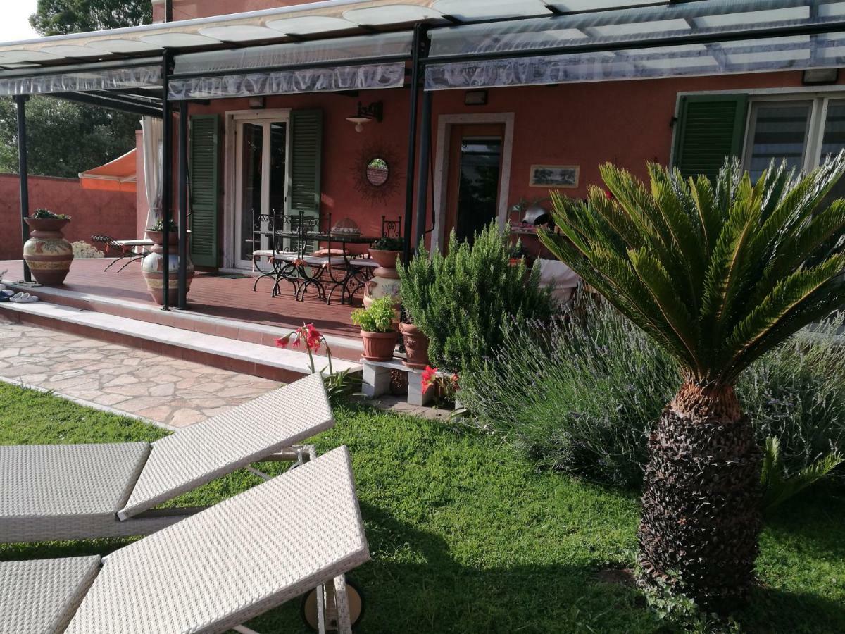 Giusy Bed And Breakfast Marina Di Carrara Eksteriør bilde